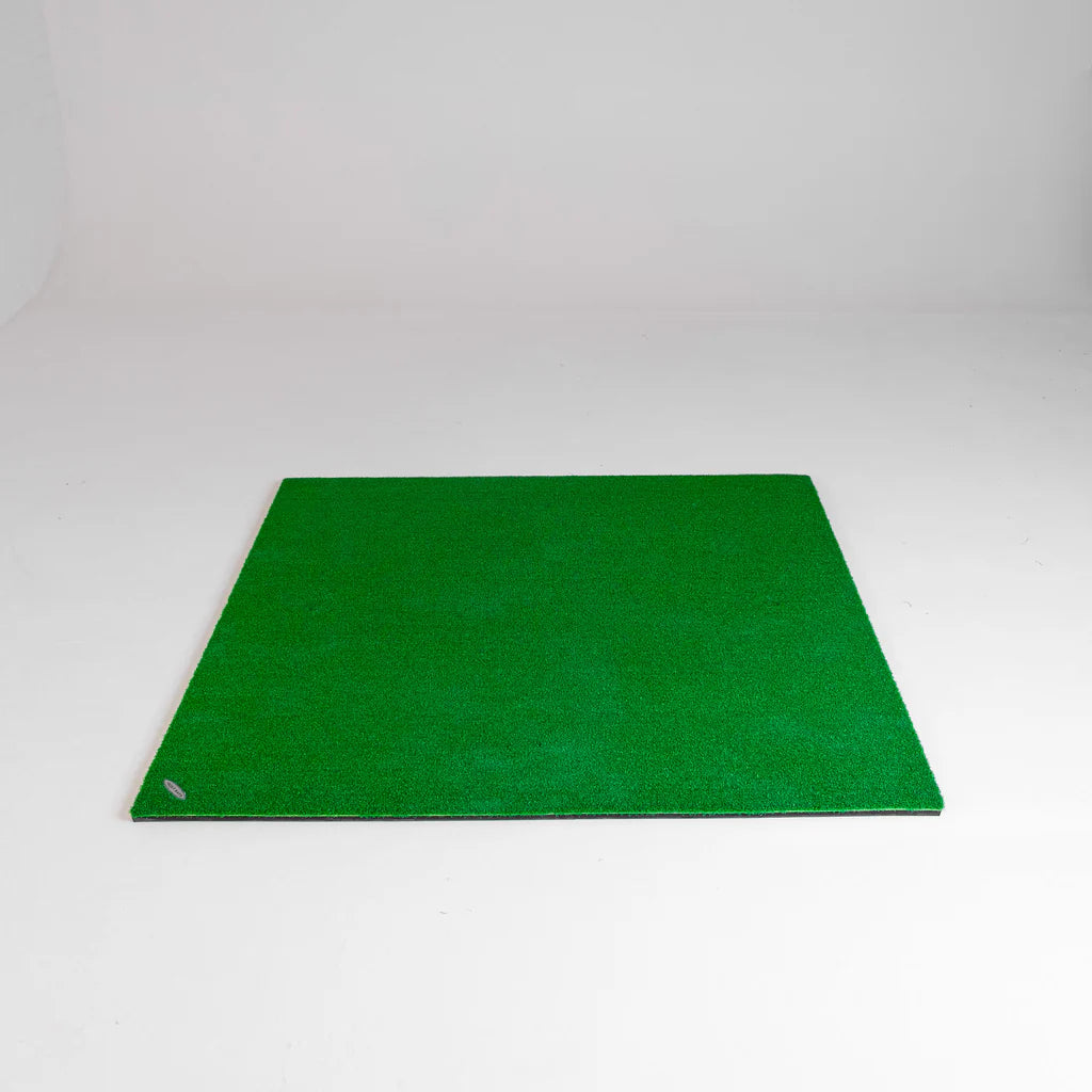 Skytrak ST MAX Retractable Simbox Home Golf Simulator Package
